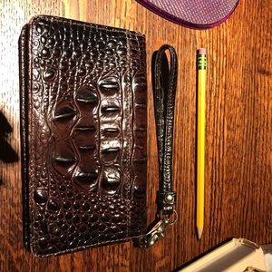Brahmin wallet